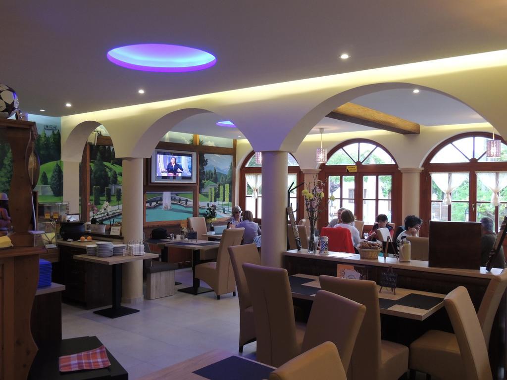 Bajor Panzio Buek-Buekfuerdo, Adults Friendly 12 Plus Buitenkant foto
