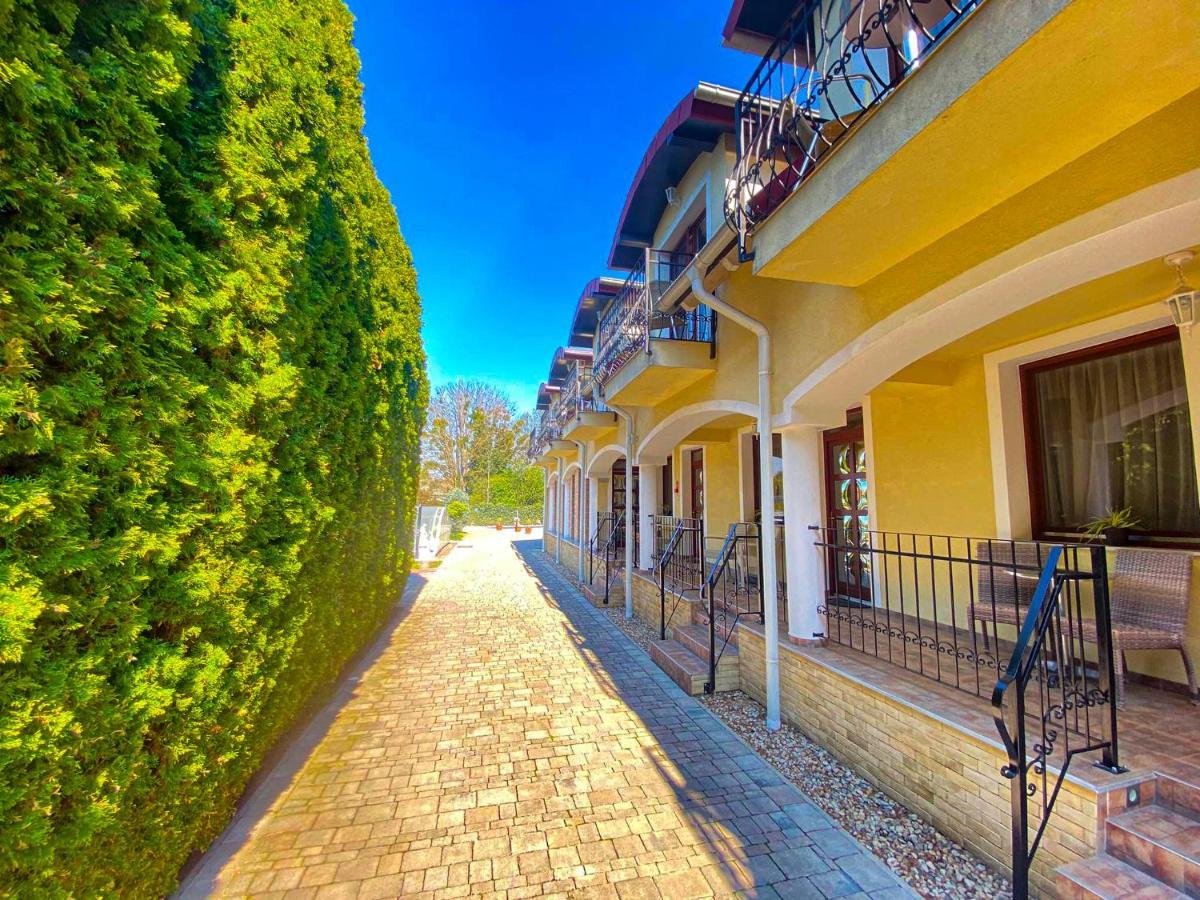 Bajor Panzio Buek-Buekfuerdo, Adults Friendly 12 Plus Buitenkant foto