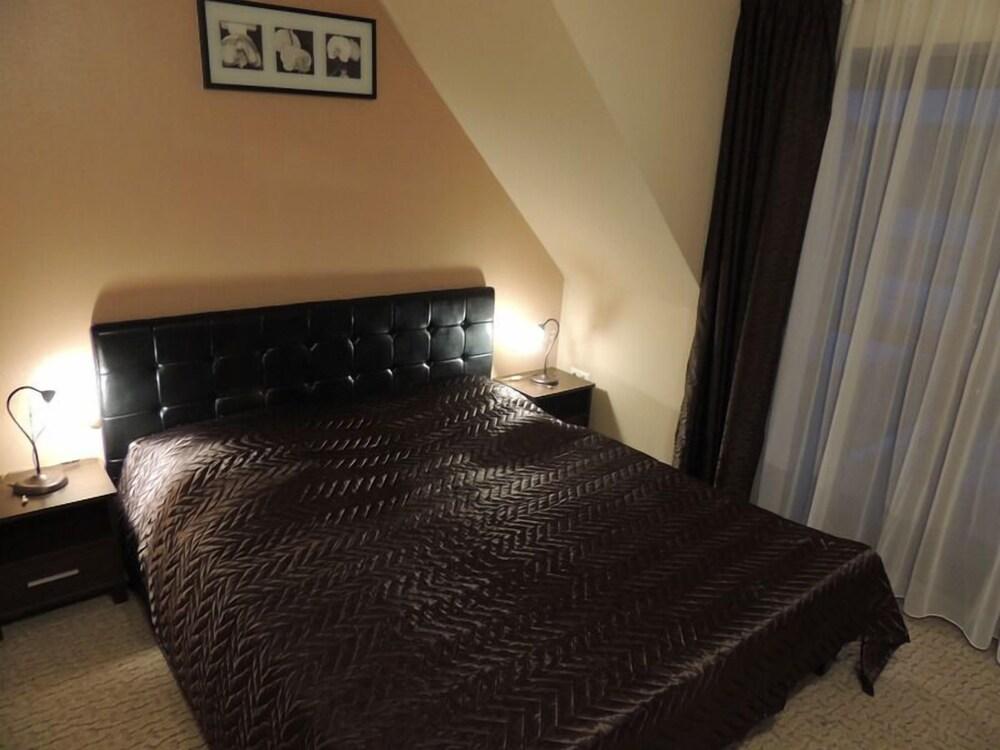 Bajor Panzio Buek-Buekfuerdo, Adults Friendly 12 Plus Buitenkant foto
