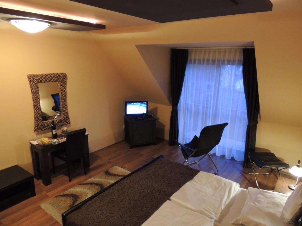 Bajor Panzio Buek-Buekfuerdo, Adults Friendly 12 Plus Kamer foto