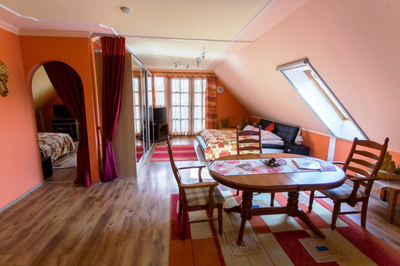 Bajor Panzio Buek-Buekfuerdo, Adults Friendly 12 Plus Buitenkant foto