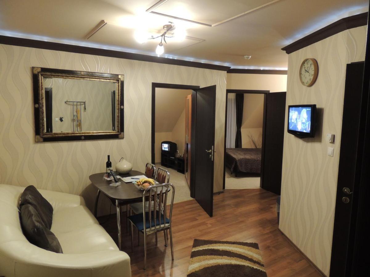 Bajor Panzio Buek-Buekfuerdo, Adults Friendly 12 Plus Buitenkant foto